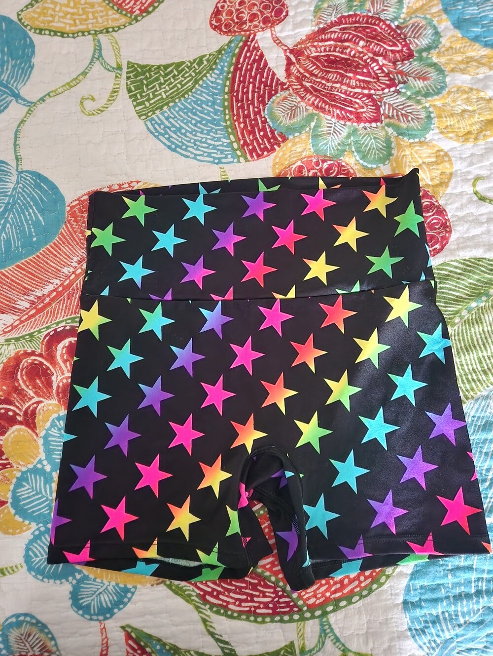 K-Deer Rainbow Star Shorts, Size L